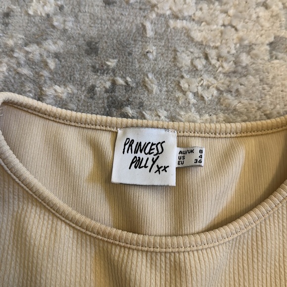 Princess Polly basic tank - Picture 2 of 2